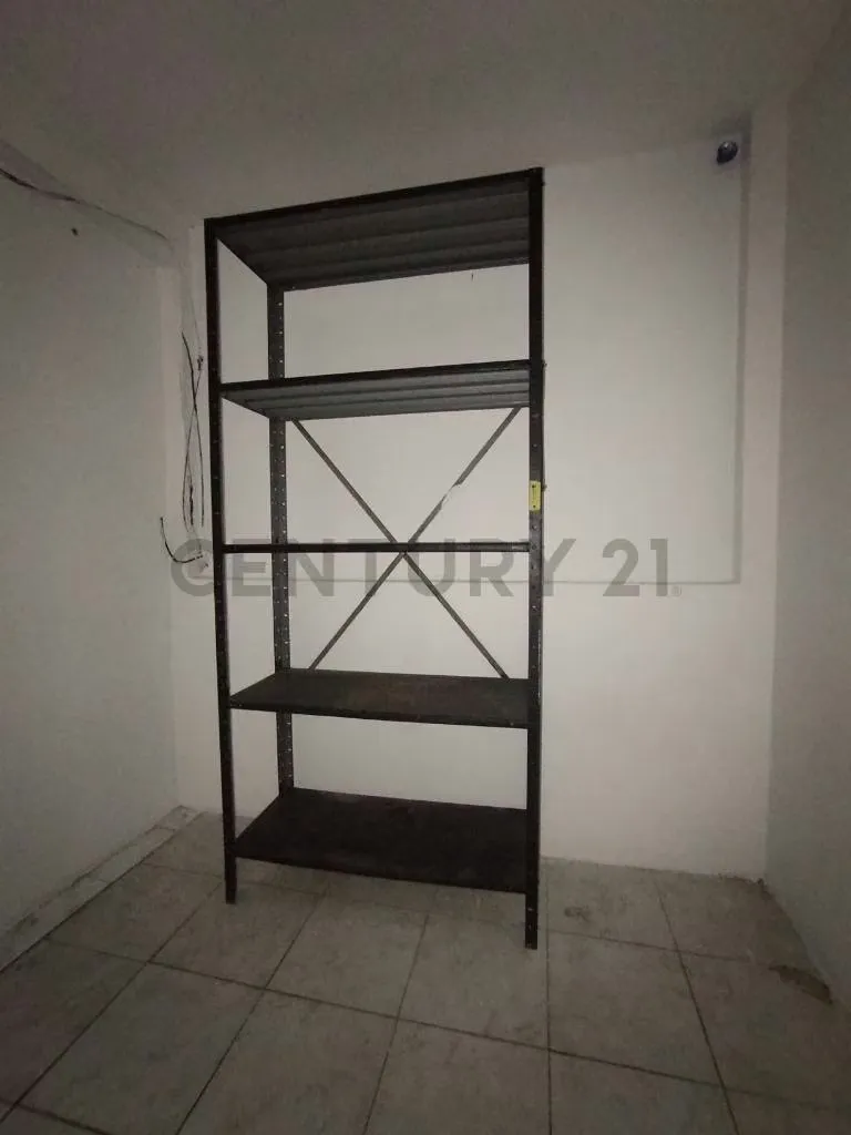 Local Comercial 98M2 en Alquiler Quinta Crespo - 7