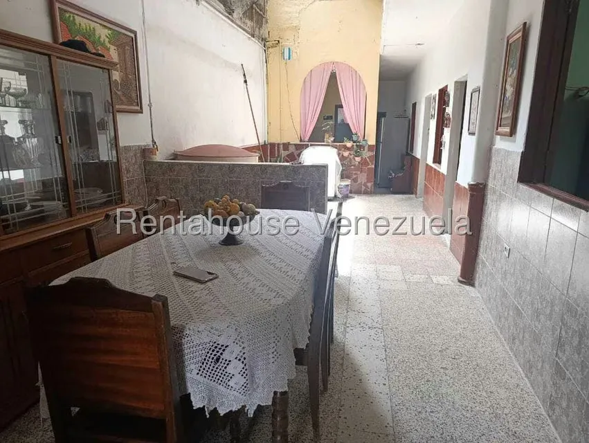 Casa (Multipes Niveles) en Venta en Catia, Distrito Metropolitano - 16