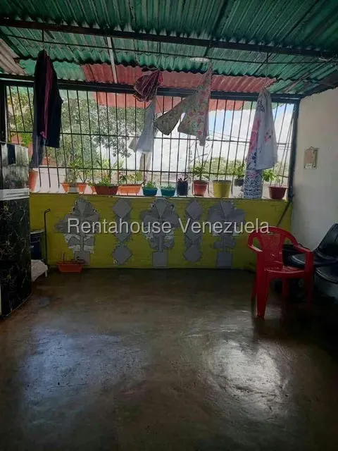 Casa (Multipes Niveles) en Venta en Catia, Distrito Metropolitano - 24