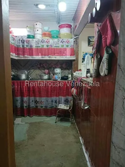 Casa (Multipes Niveles) en Venta en Catia, Distrito Metropolitano - 29