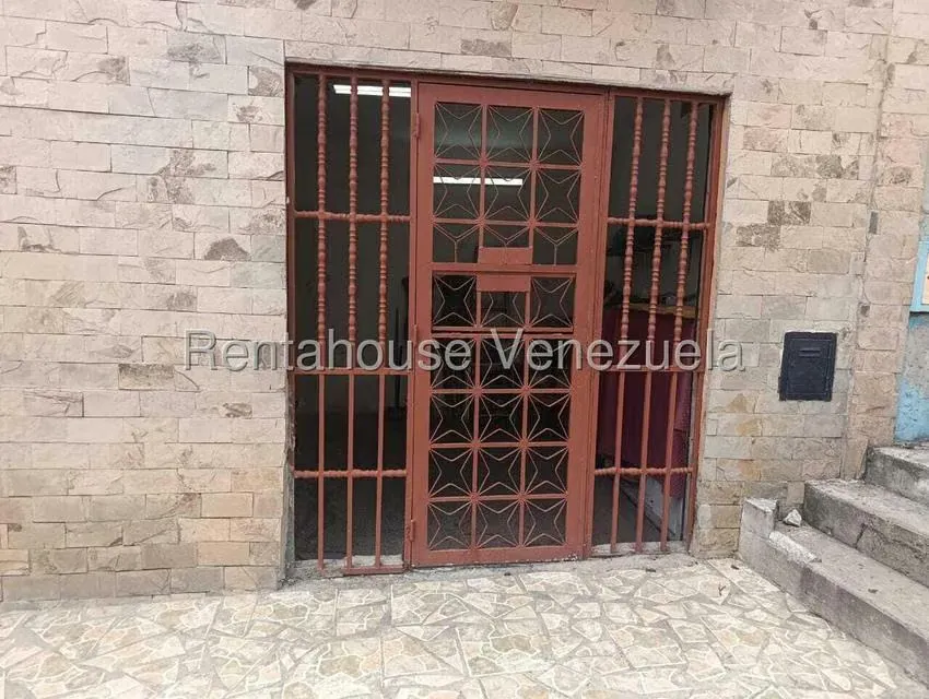 Casa (Multipes Niveles) en Venta en Catia, Distrito Metropolitano - 33