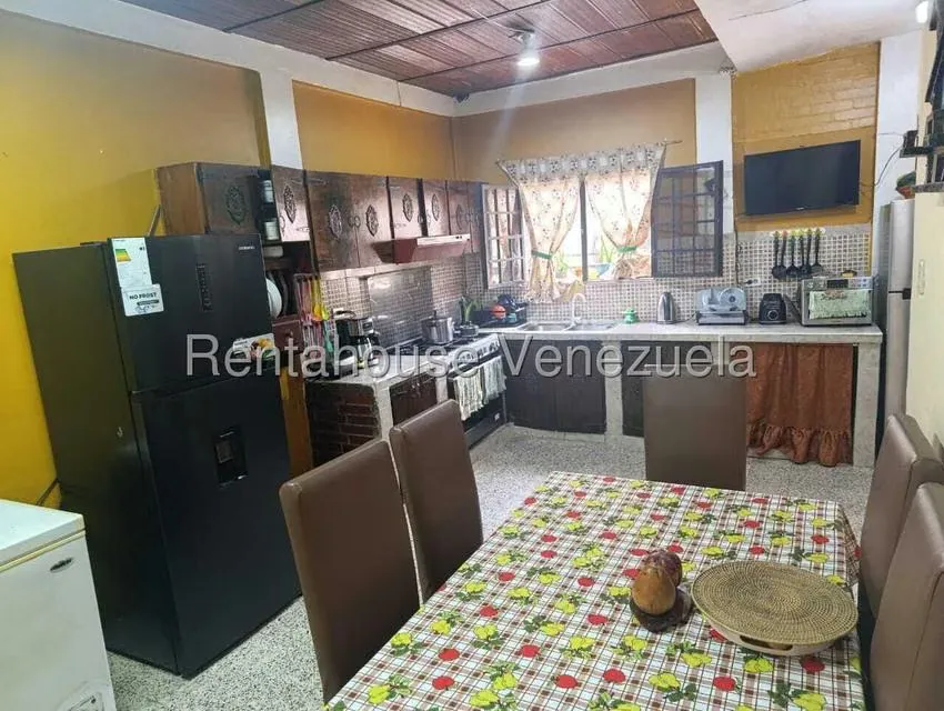Casa (Multipes Niveles) en Venta en Catia, Distrito Metropolitano - 5