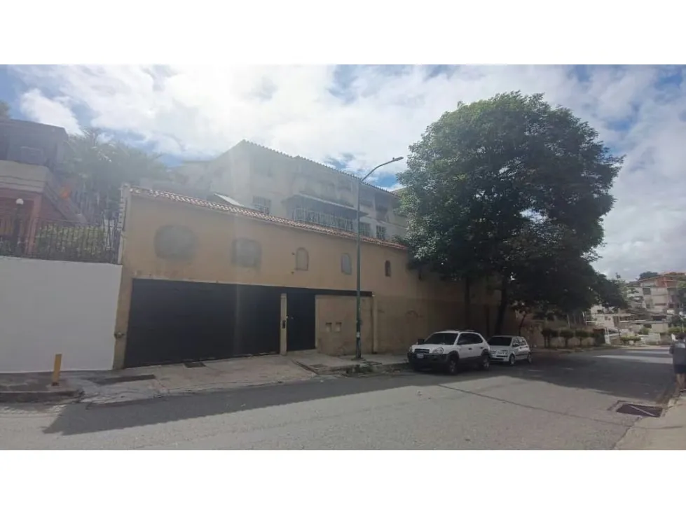 Se alquila oficina/depósito 150m2 El Marques 8112