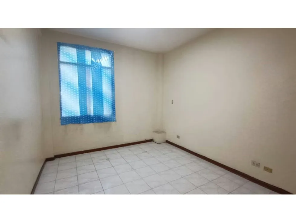 Se alquila oficina/depósito 150m2 El Marques 8112 - 6