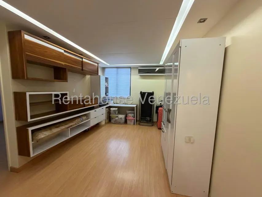 Apartamento (1 Nivel) en Venta en Colinas de La Tahona, Distrito Metropolitano - 16