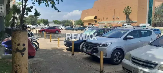 APARTAMENTO DÚPLEX EN VENTA IDEAL PARA MODERNIZAR COMPLEJO TURÍSTICO EL MORRO RES. DORAL BEACH PTO. LA CRUZ VENEZUELA - 5