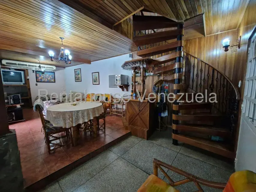 Casa (Duplex) en Venta en El Limon, Aragua - 25