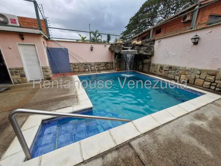 Casa (Duplex) en Venta en El Limon, Aragua - 32