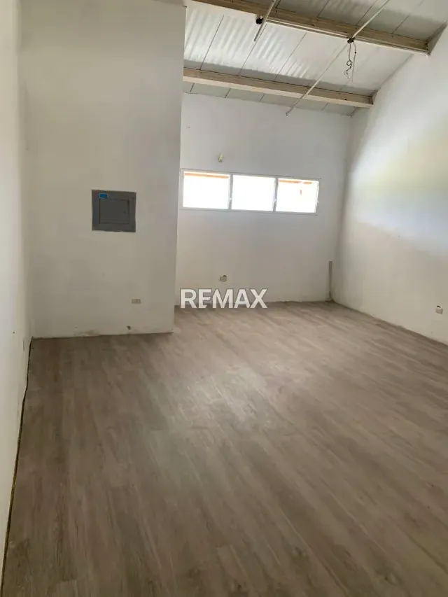 Alquiler de local comercial de 41 metros cuadrados ubicado en el Centro comercial Cahiua Cagua Estado Aragua - 8