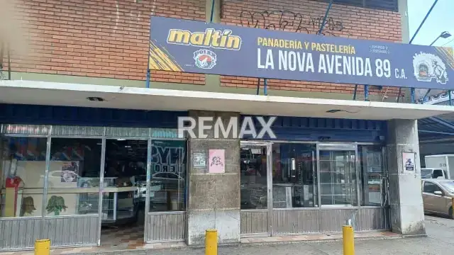 Venta Fondo de comercio. Panadería operativa en avenida principal