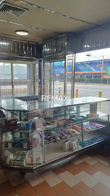 Venta Fondo de comercio. Panadería operativa en avenida principal - 2