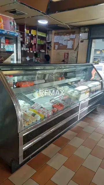 Venta Fondo de comercio. Panadería operativa en avenida principal - 4