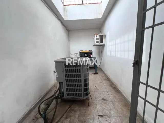 Galpon en venta en el Sector Los Robles, Maracaibo - 11