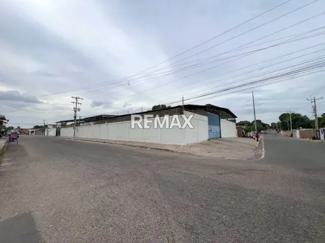Galpon en venta en el Sector Los Robles, Maracaibo - 3