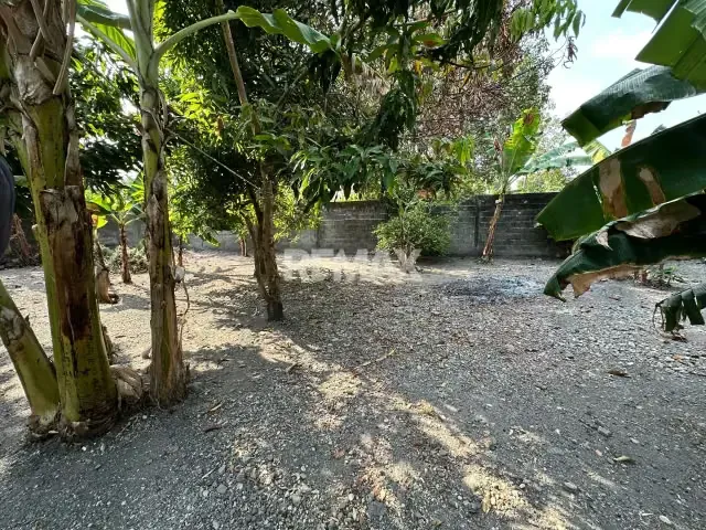 VENDO AMPLIO TERRENO CON CASA GRANDE TUREN - 11