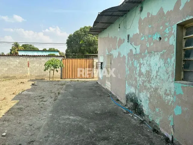 VENDO AMPLIO TERRENO CON CASA GRANDE TUREN - 2