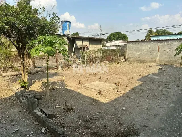 VENDO AMPLIO TERRENO CON CASA GRANDE TUREN - 5