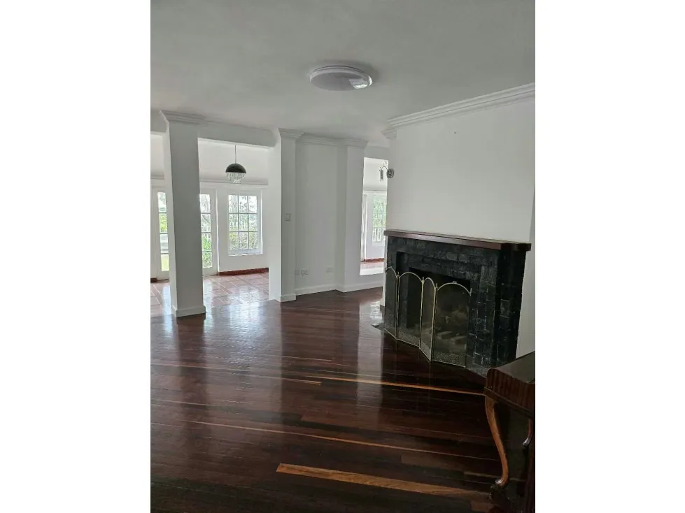 Vendo casa 750m2 Alto Hatillo 0551 - 4
