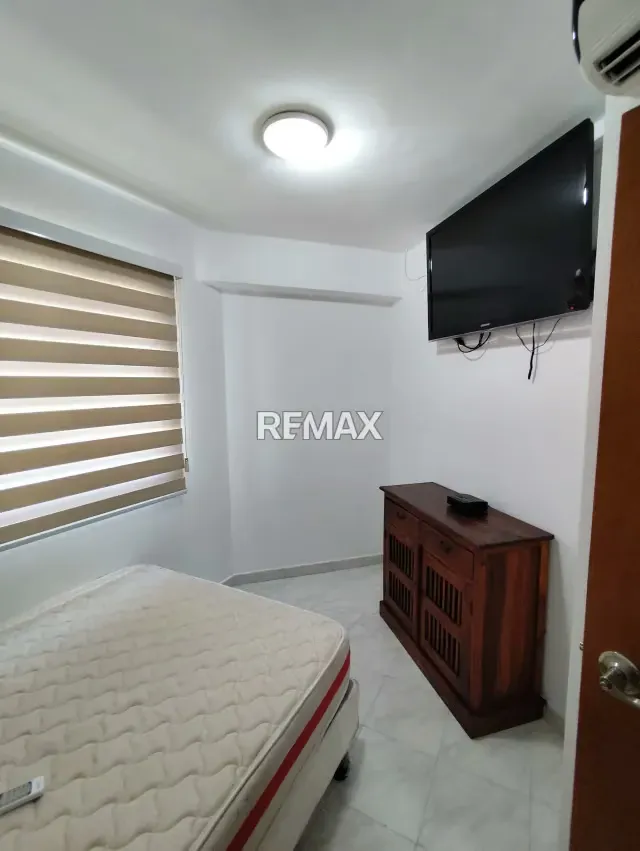 APARTAMENTO EN ALQUILER AMOBLADO CON PLANTA ELECTRICA TOTAL EN TRIGALEÑA, RES PORTALES DE SHALIMAR - 11