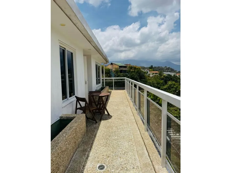 En venta PH DUPLEX 268m2 3H+S/3.5B+S/3P Los Samanes - 3