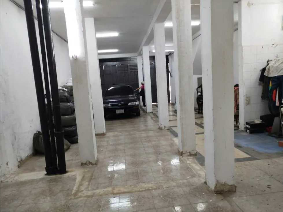 Vendo edificio comercial 300m2 Centro de Catia 6341 - 12