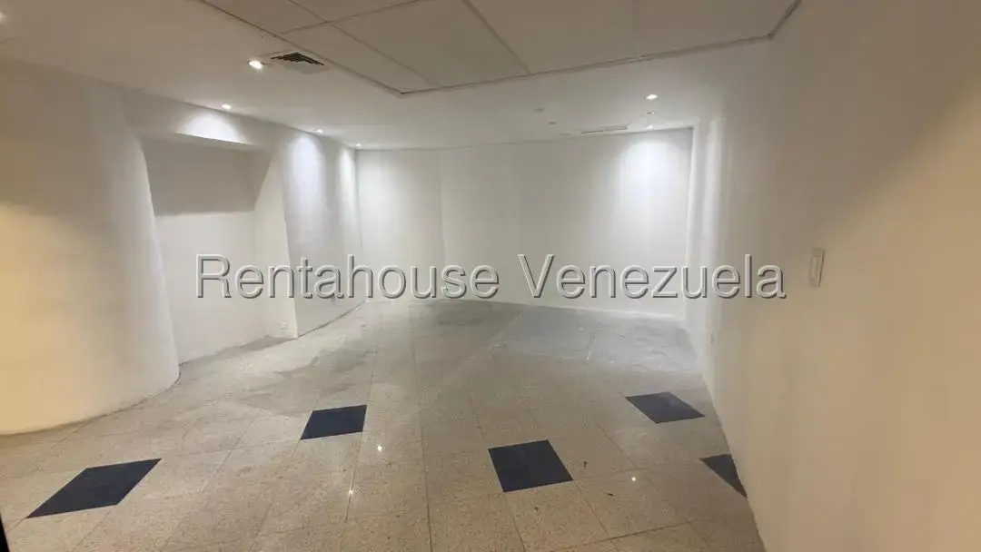 Local Comercial en Alquiler en La Viña, Carabobo - 2