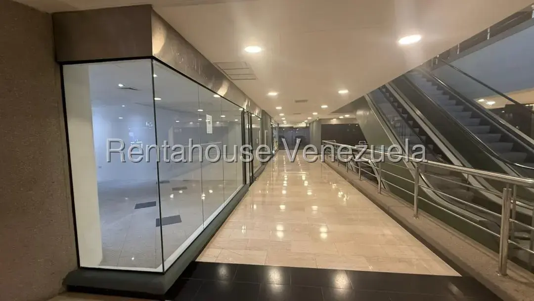 Local Comercial en Alquiler en La Viña, Carabobo - 4