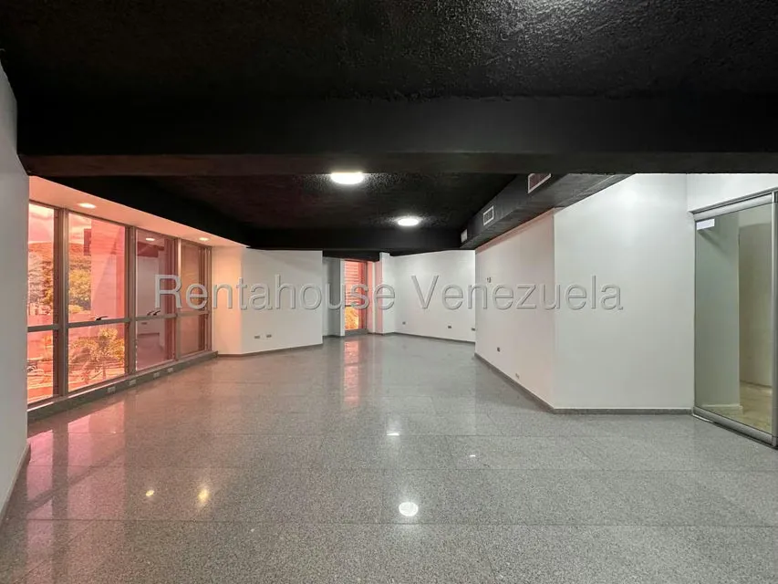 Oficina en Alquiler en La Arboleda, Aragua - 12