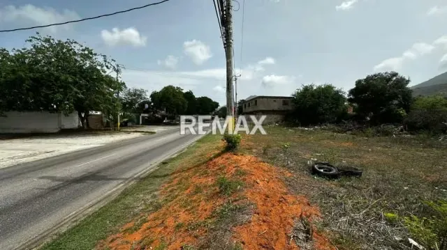 TERRENO CON POTENCIAL PARA INVERSIÓN COMERCIAL, EN EL CARDÓN - 5