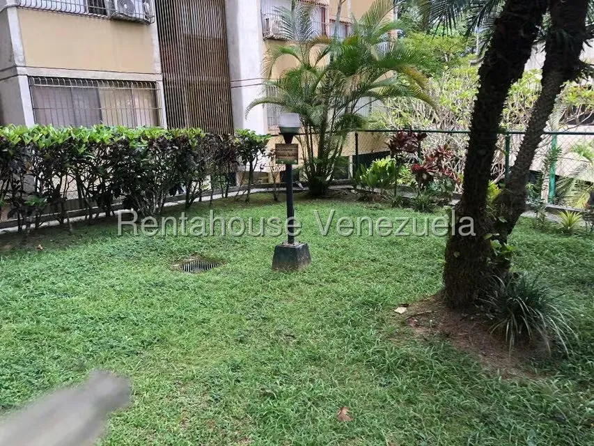 Apartamento (1 Nivel) en Alquiler en La Bonita, Distrito Metropolitano - 3
