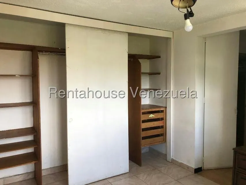 Apartamento (1 Nivel) en Alquiler en La Bonita, Distrito Metropolitano - 22