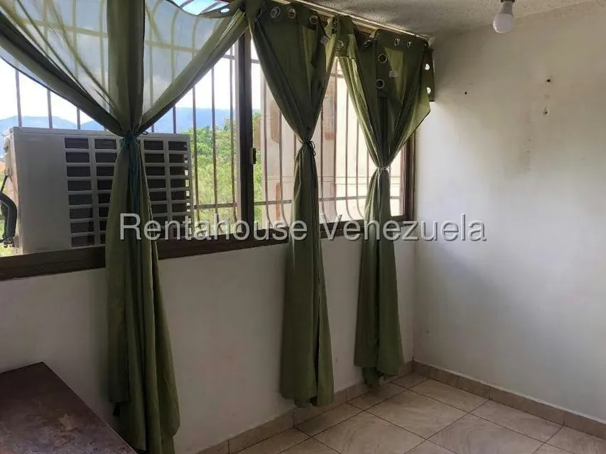 Apartamento (1 Nivel) en Alquiler en La Bonita, Distrito Metropolitano - 23