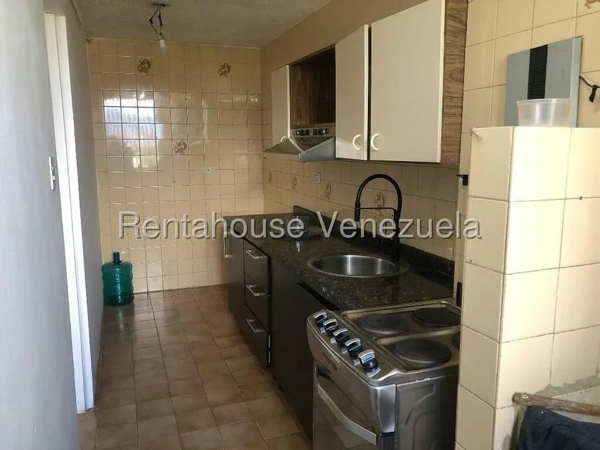 Apartamento (1 Nivel) en Alquiler en La Bonita, Distrito Metropolitano - 8
