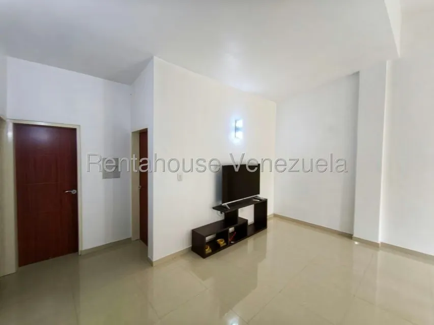 Casa (Multipes Niveles) en Venta en El Rincon de Guaracarima, Aragua - 15