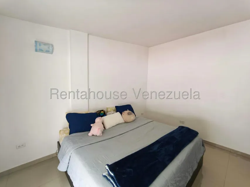 Casa (Multipes Niveles) en Venta en El Rincon de Guaracarima, Aragua - 18