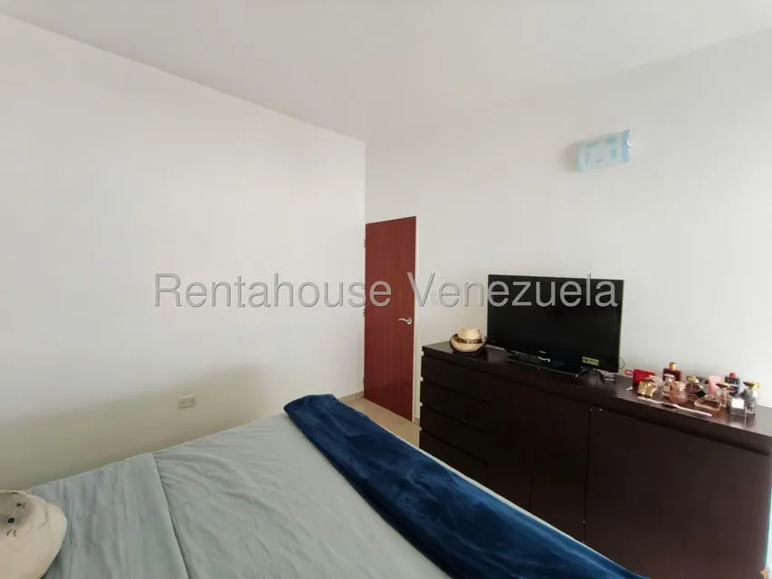 Casa (Multipes Niveles) en Venta en El Rincon de Guaracarima, Aragua - 19