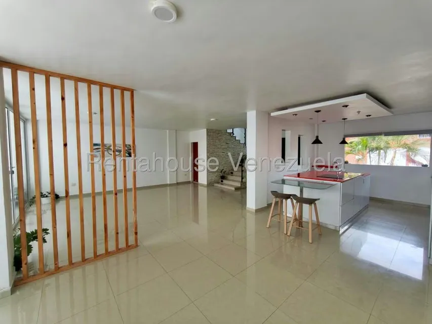 Casa (Multipes Niveles) en Venta en El Rincon de Guaracarima, Aragua - 3