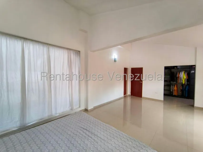 Casa (Multipes Niveles) en Venta en El Rincon de Guaracarima, Aragua - 24