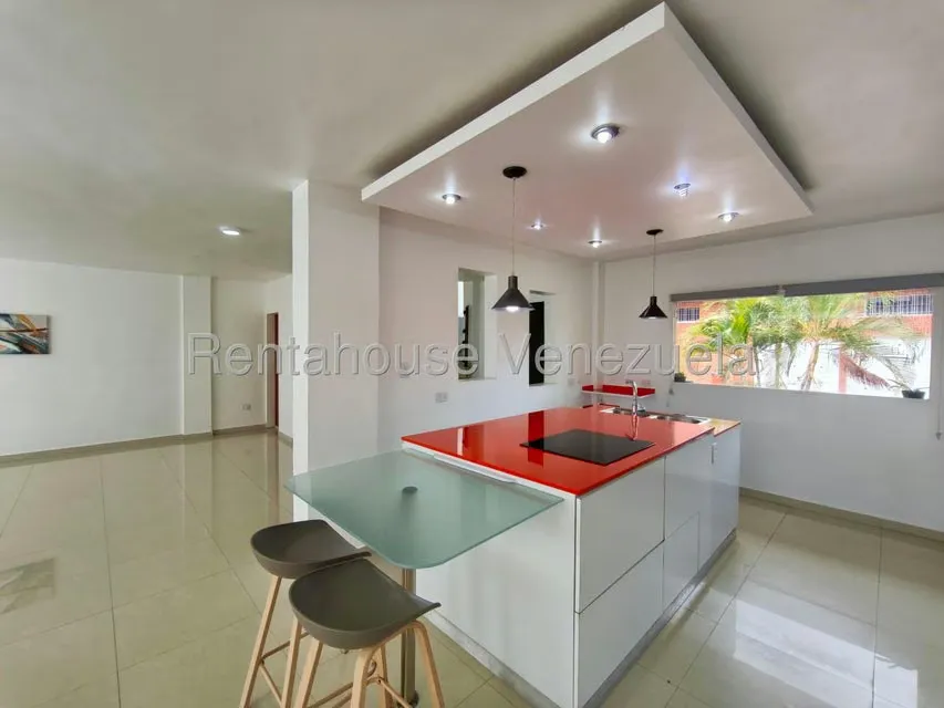 Casa (Multipes Niveles) en Venta en El Rincon de Guaracarima, Aragua - 4