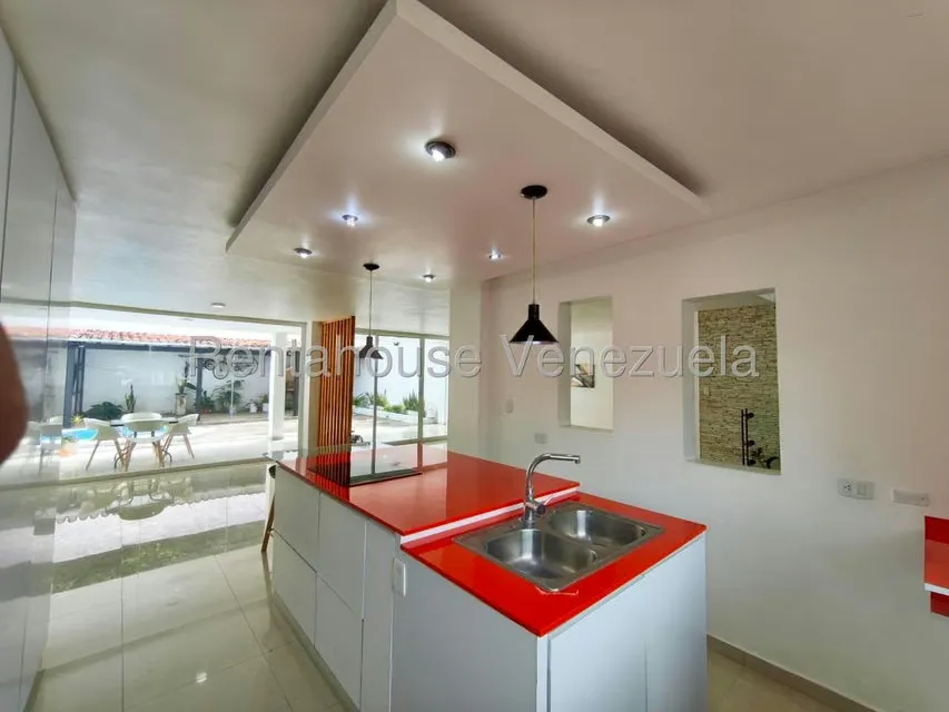 Casa (Multipes Niveles) en Venta en El Rincon de Guaracarima, Aragua - 5