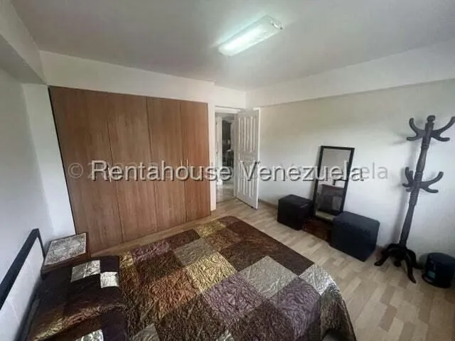 Apartamento (1 Nivel) en Venta en Prados del Este, Distrito Metropolitano - 13