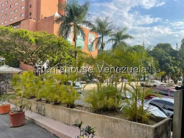 Apartamento (1 Nivel) en Venta en Prados del Este, Distrito Metropolitano - 7