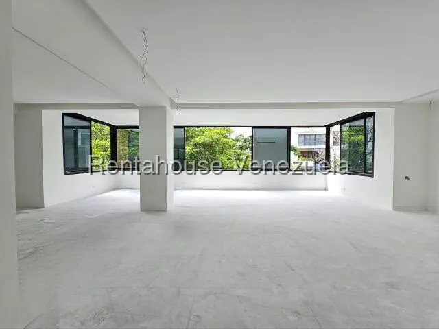Apartamento (1 Nivel) en Venta en La Castellana, Distrito Metropolitano - 2