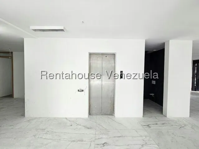 Apartamento (1 Nivel) en Venta en La Castellana, Distrito Metropolitano - 3