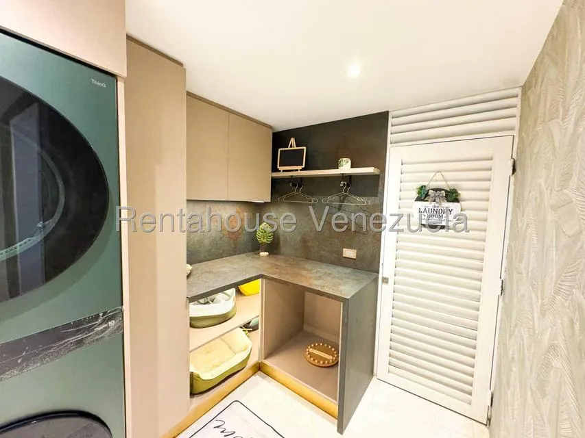 Casa (Multipes Niveles) en Venta en Cumbres de Curumo, Distrito Metropolitano - 46