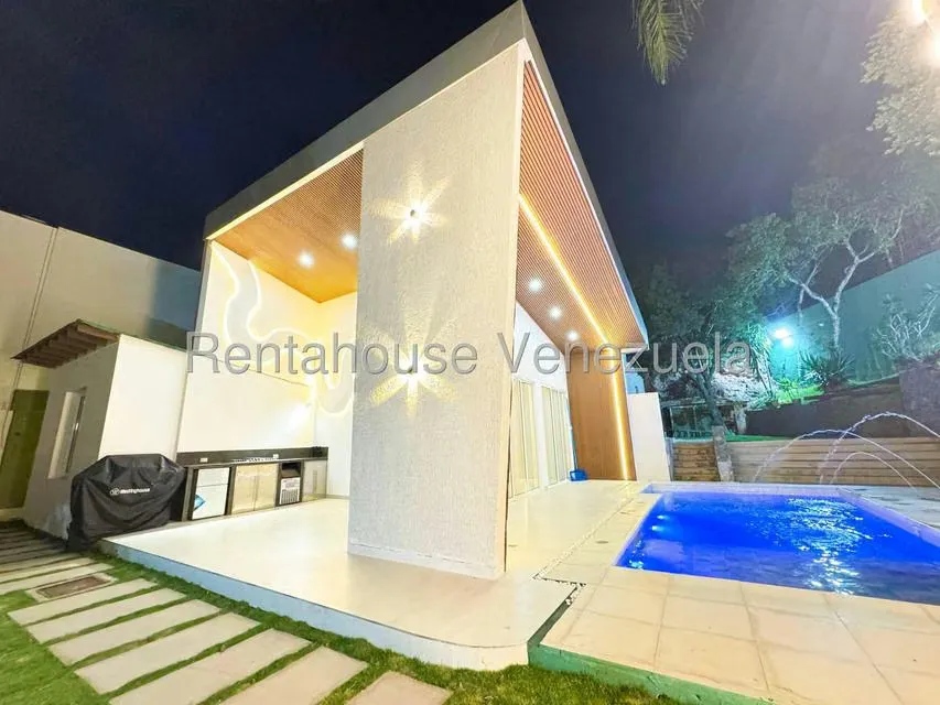 Casa (Multipes Niveles) en Venta en Cumbres de Curumo, Distrito Metropolitano - 9