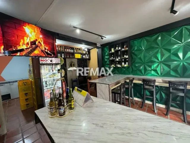 SE VENDE FONDO DE COMERCIO - BARRIO EL LOBO - 7