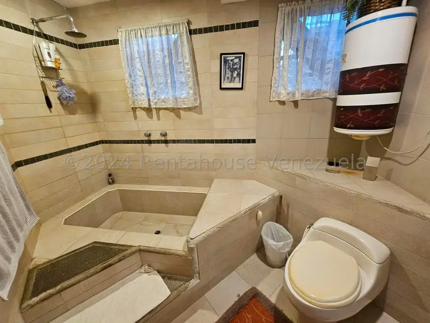 Casa (Multipes Niveles) en Venta en El Hatillo, Distrito Metropolitano - 54