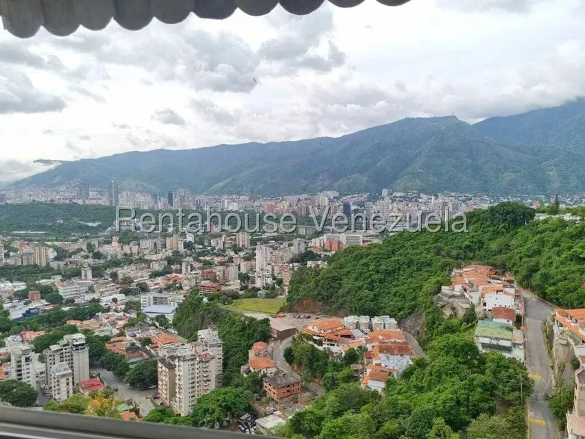 Apartamento (1 Nivel) en Venta en Colinas de Santa Monica, Distrito Metropolitano - 20