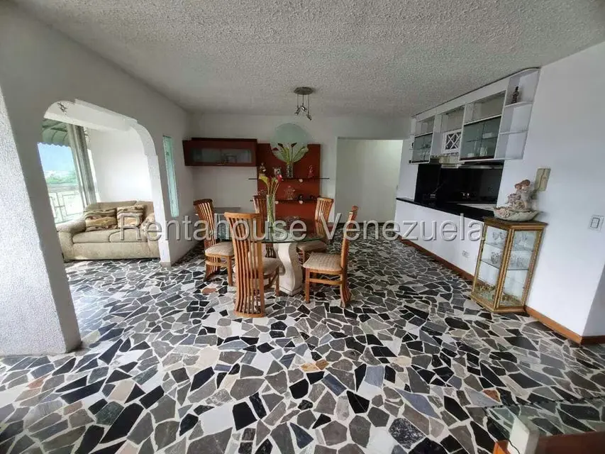 Apartamento (1 Nivel) en Venta en Colinas de Santa Monica, Distrito Metropolitano - 2